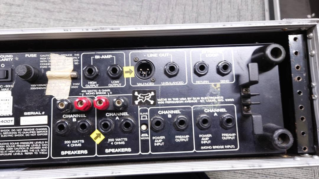 AMPEG SVT-400TH ベースアンプヘッド　ラックケース付き