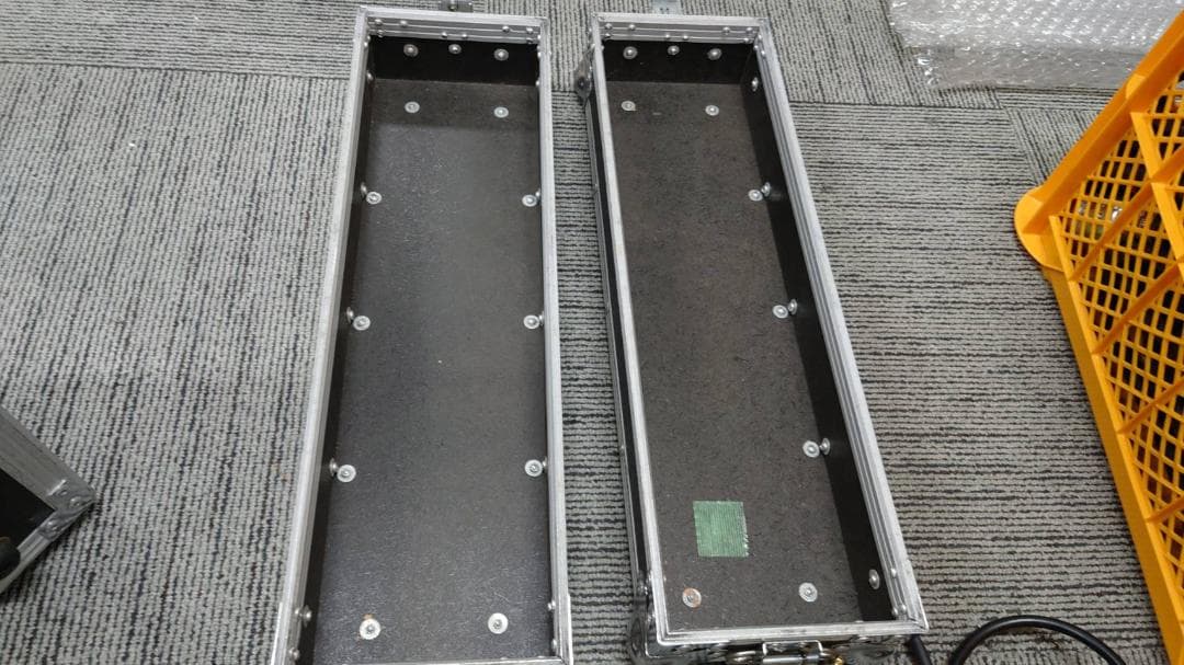 AMPEG SVT-400TH ベースアンプヘッド　ラックケース付き