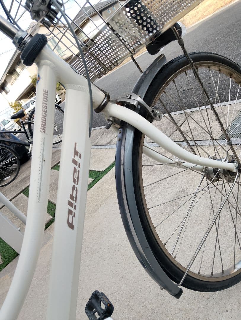 愛知【予約】40000円　アルベルト　ブリヂストン　26インチ　白　ホワイト