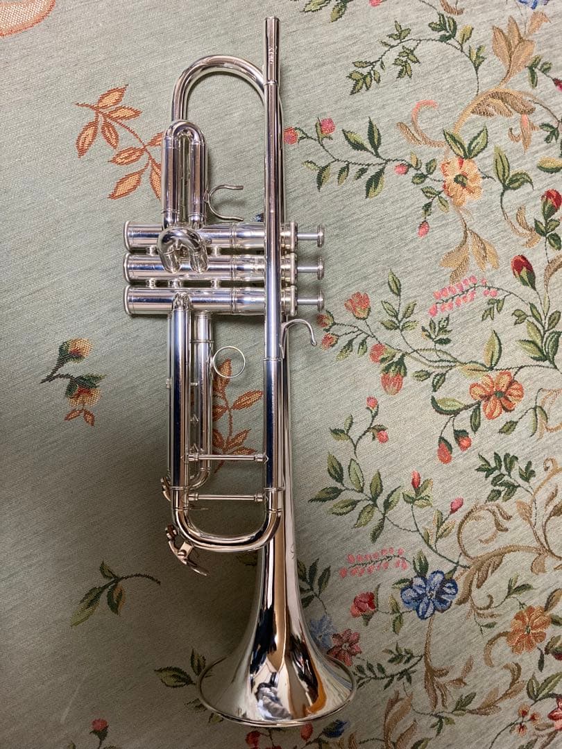 YAMAHA ヤマハ　カスタムXeno B♭トランペット　YTR-8335US