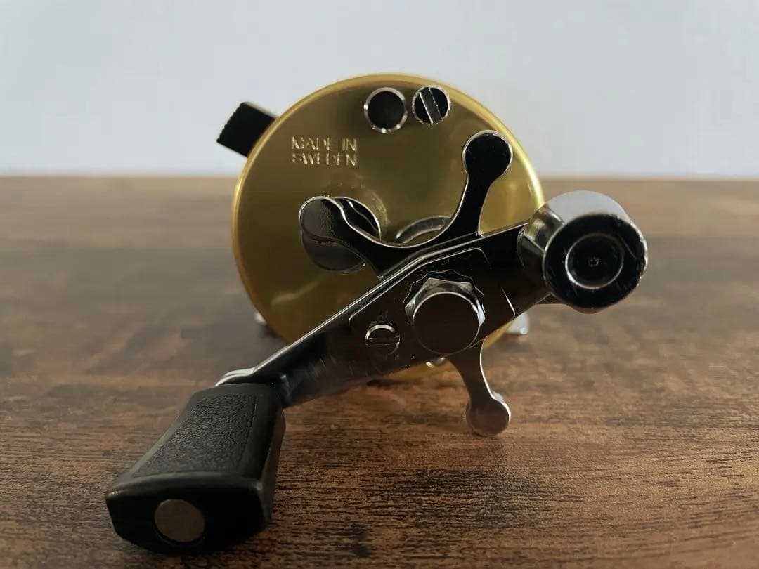 ABU Ambassadeur 2500c アンバサダー シャンパンゴールド