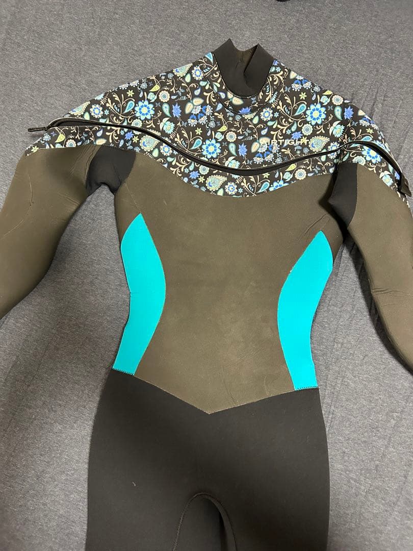 ARTIGHT フルスーツ 花柄 Mサイズ