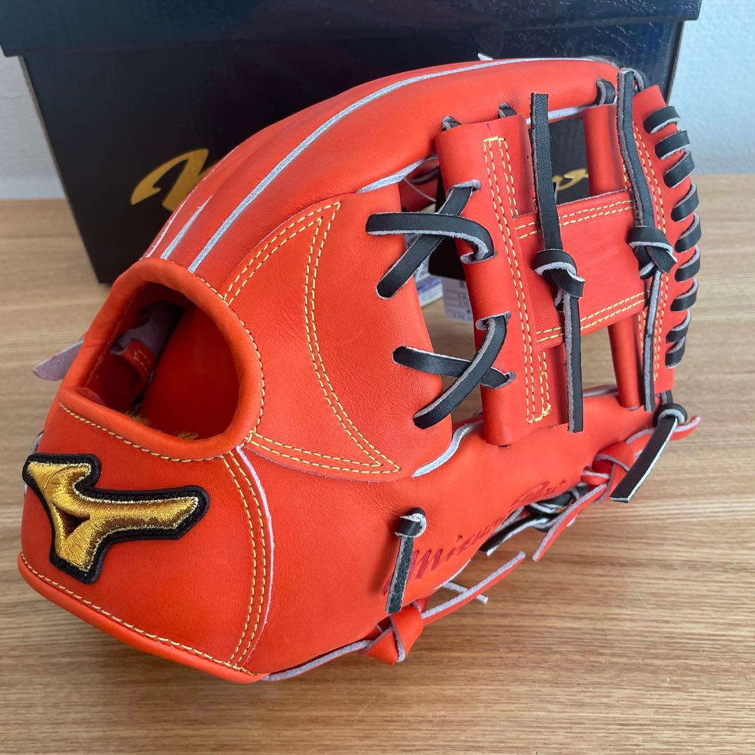 セ*チ様 ミズノプロ　硬式用　内野手用　グローブ　グラブ　定価69,300円 高