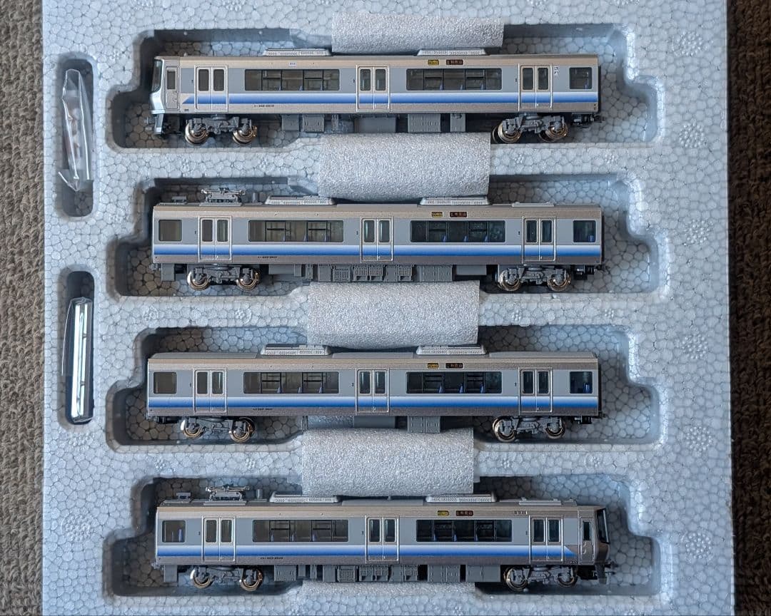 カトー 10-947 223系2500番代〈関空・紀州路快速〉タイプ 4両セット