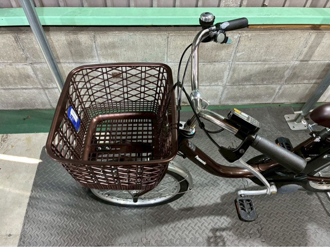 №8701 電動自転車パナソニックビビL.S 20インチ✨大容量リアバスケット✨