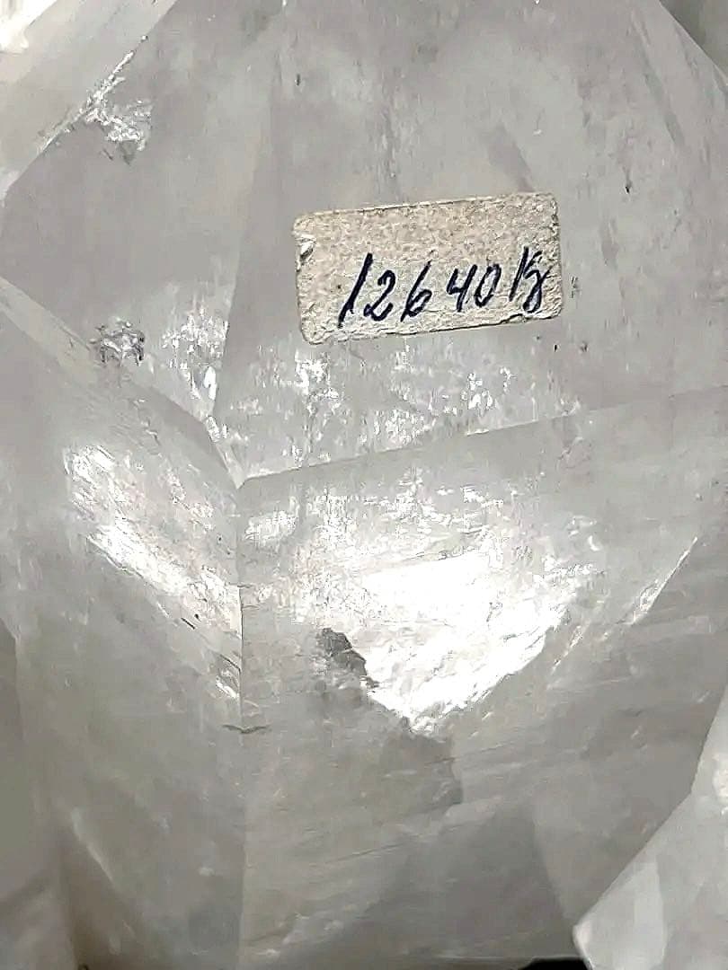 天然水晶 クラスター ヒマラヤ レイボー 専用台付 約12.6㎏ 重量級 サイズ