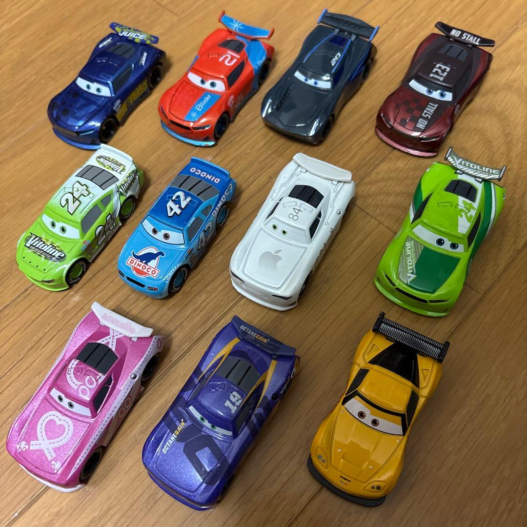 美品‼️早い者勝ち‼️トミカ　カーズ　ミニカー‼️次世代レーサーメイン11台セット‼️