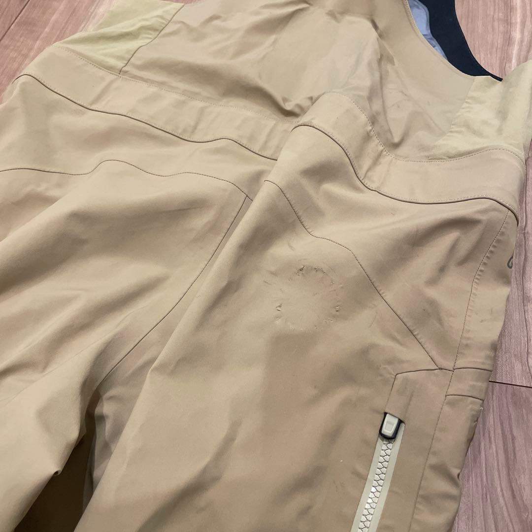 Burton AK ビブパンツ　S サイズ