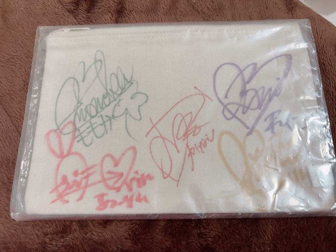 ももクロ　直筆サイン入りポーチ