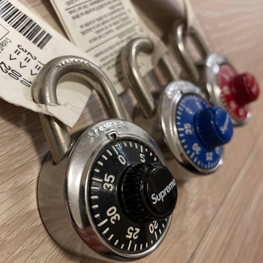 Supreme × Master Lock (Red/ Black/ Blue)