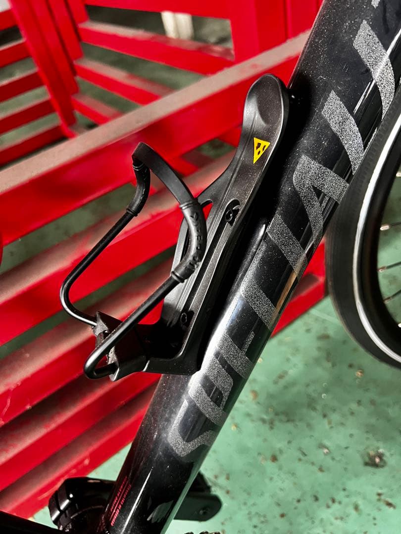 Specialized クロスバイク ブラック 未使用　ヘルメットセット　愛知発