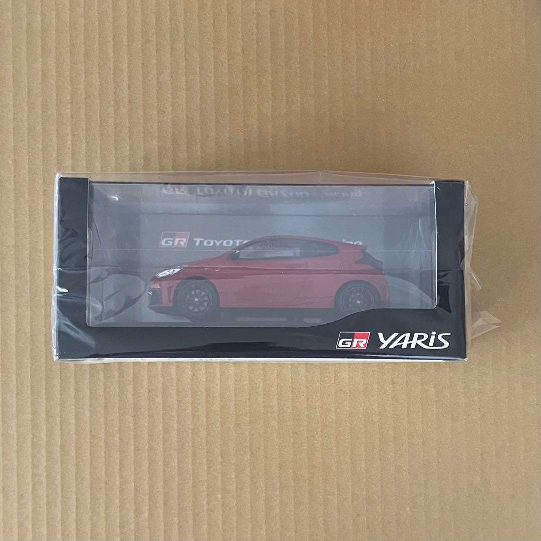 新型GRヤリスカラーサンプルミニカー　3U5エモーショナルレッドII