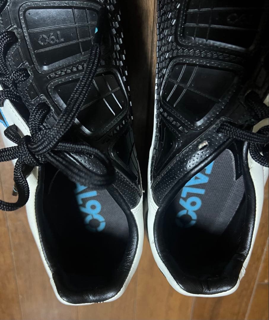 ナイキ トータル90 ストライク III HG-B