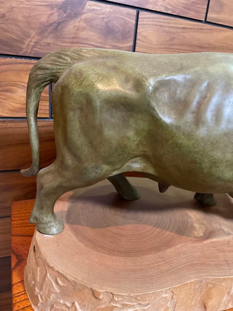 般若純一郎　高岡銅器　名工　牛の銅像　銅製　大型　約6.6kg