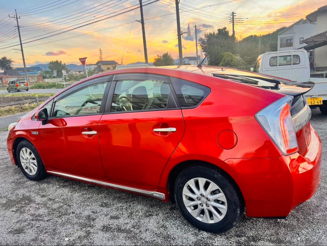 プリウスPHV本体価格ー55万