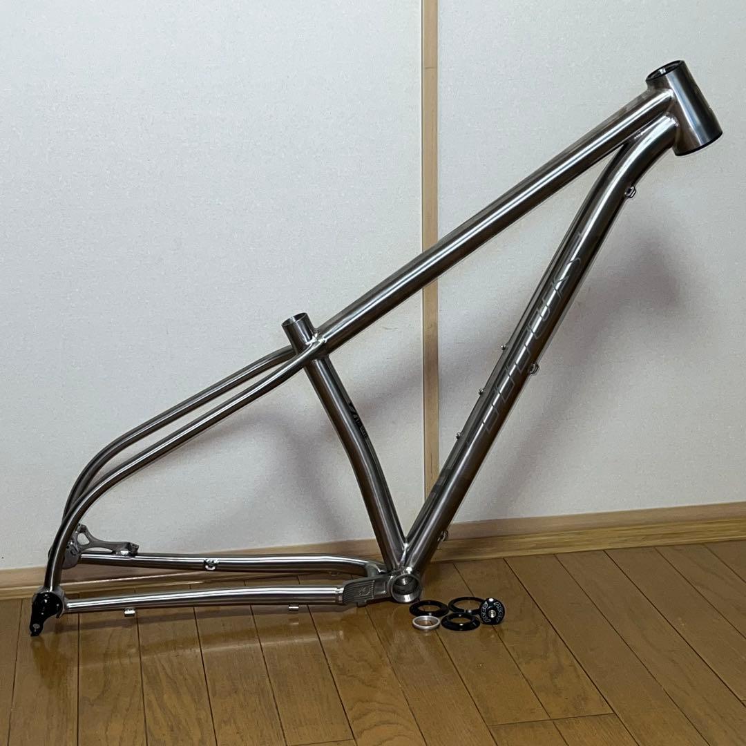 新車外しアメリカTitus El Viajero チタンXCフレームXSサイズ