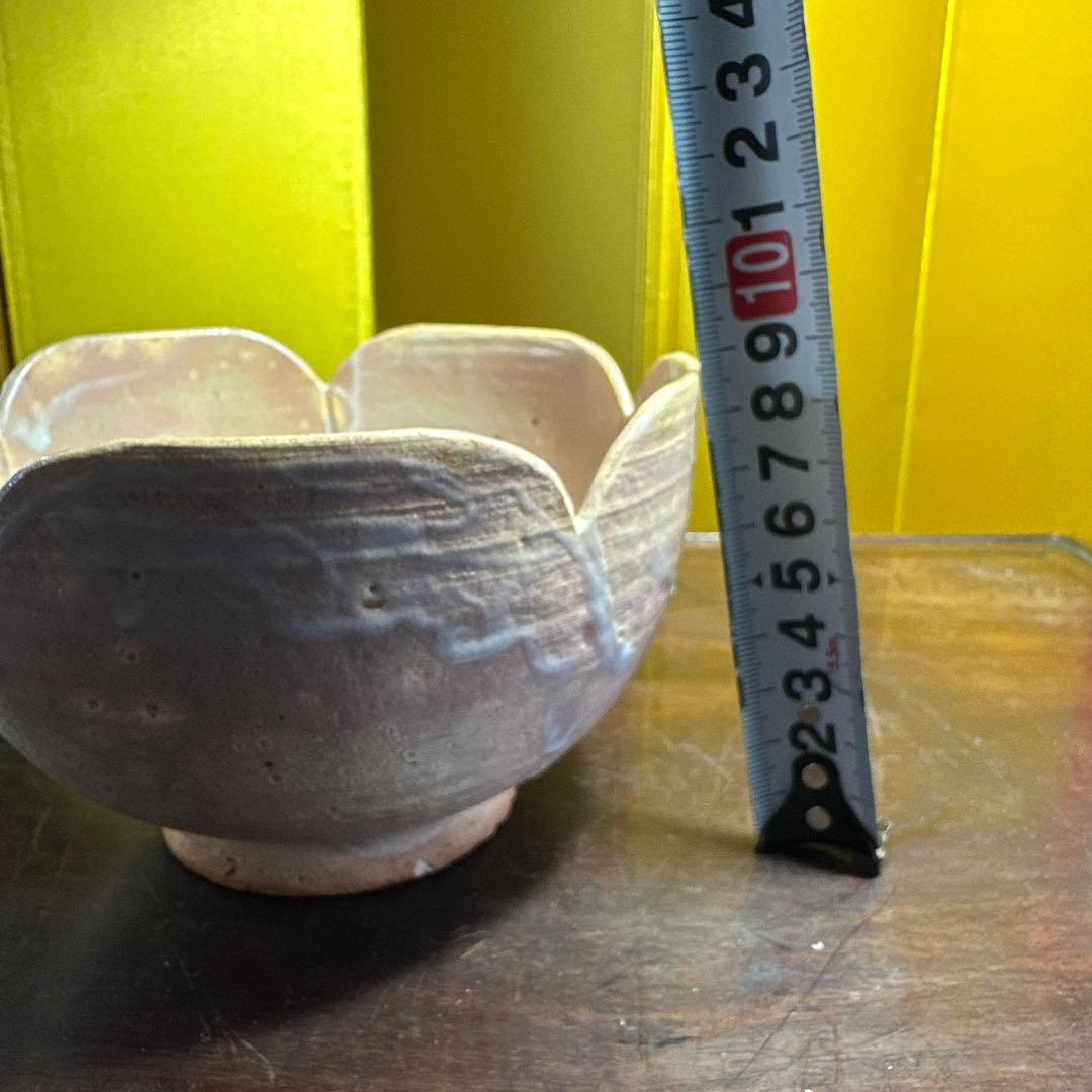 九谷焼　有田焼　清水焼　永楽、永楽善五郎、魚の絵柄 花びら型茶碗