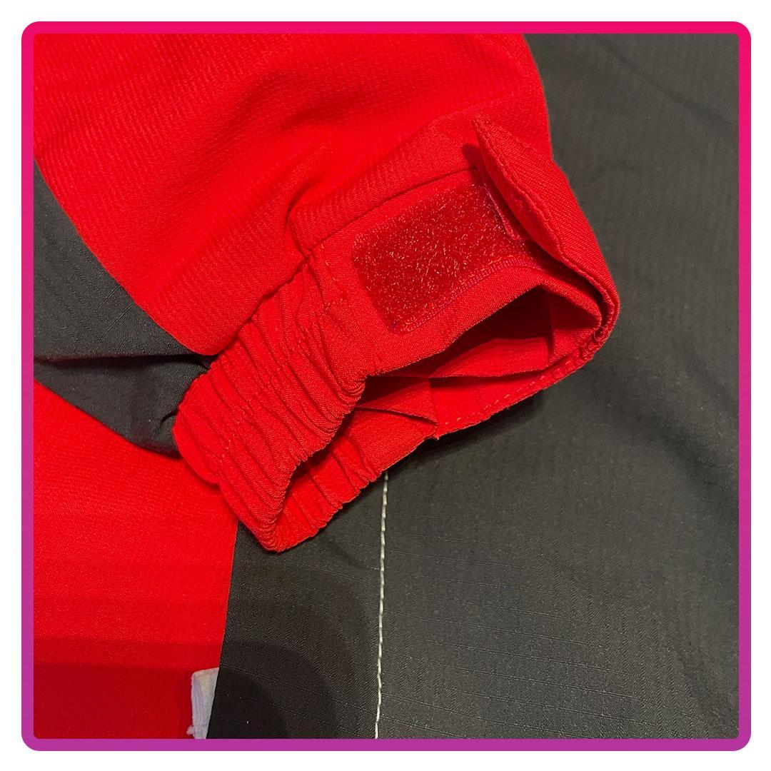 【極美品】 デサント／DESCENTE スキーウェア 上下セット 130サイズ