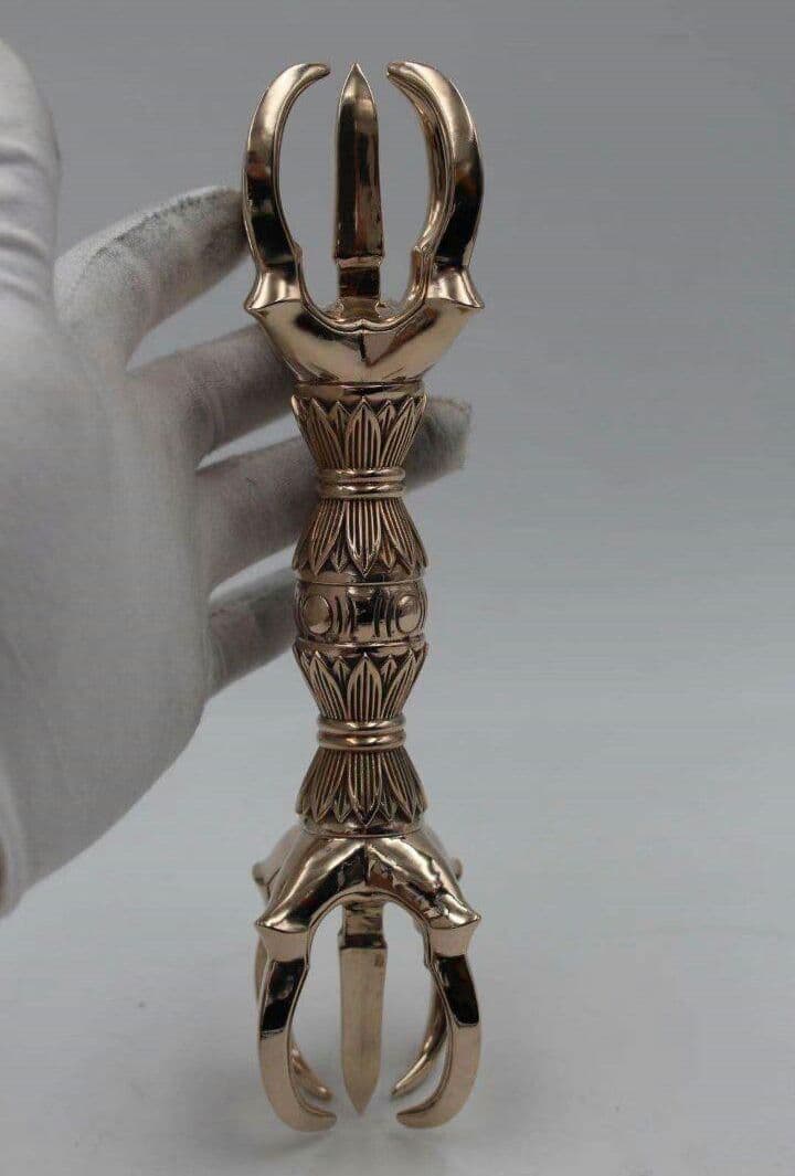 チベット仏教法器 プーバ金鋼撅 真鍮製 vajra 18cm