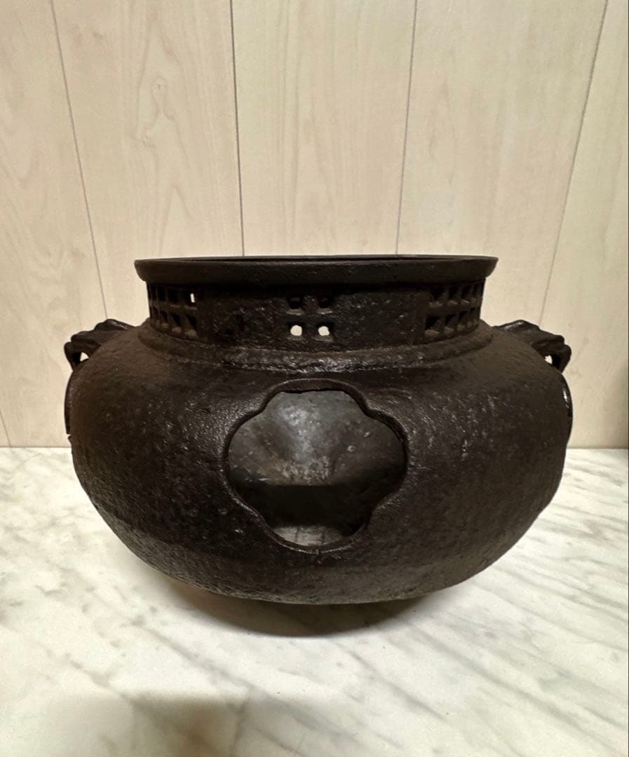 ［茶道具 鉄製 風炉茶釜］送料無料！