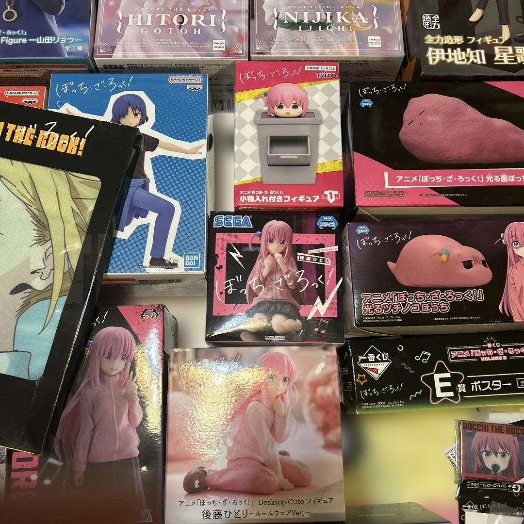 ぼっちざろっく！　フィギュア　タオル　ティシュカバー等　30点以上