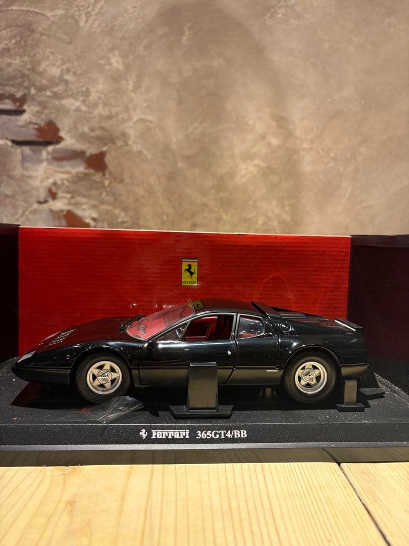 絶版京商 1/18フェラーリ365GT4/BB ブラック　外箱難あり