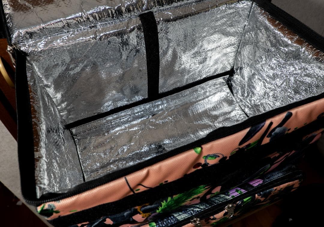 Uber Eats 配達用バッグ デザインモデル