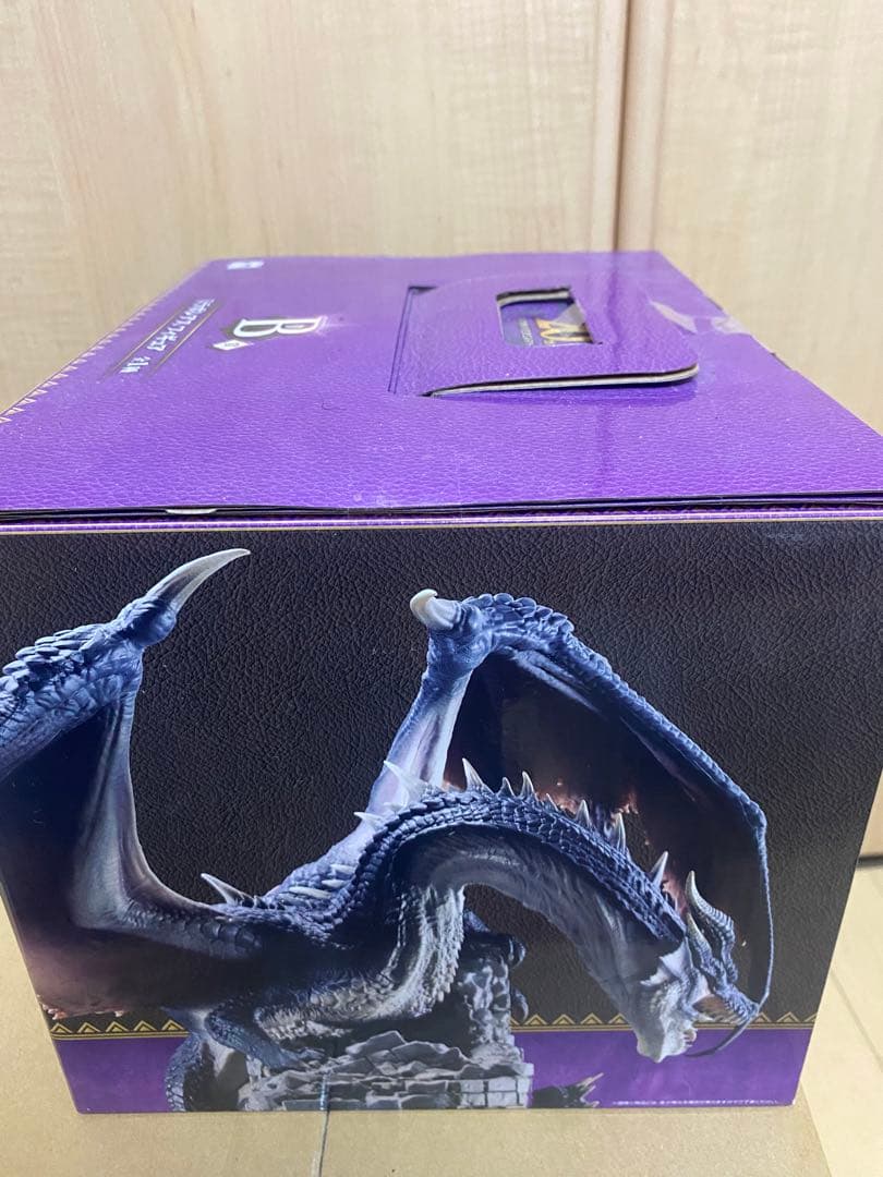 BANDAI ミラボレアス フィギュア B