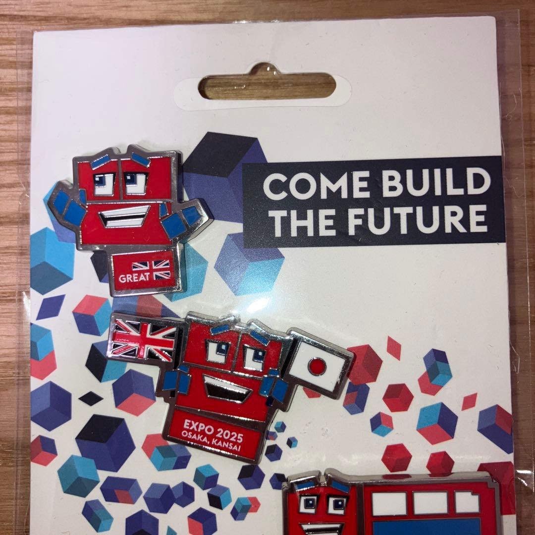 大阪・関西万博　イギリスパビリオン　PIXピンバッジ　3種類