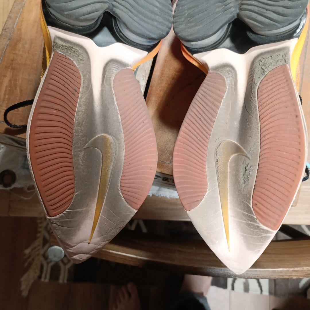 ナイキNIKE アルファフライネクスト% 27.5cmオレンジ×黒