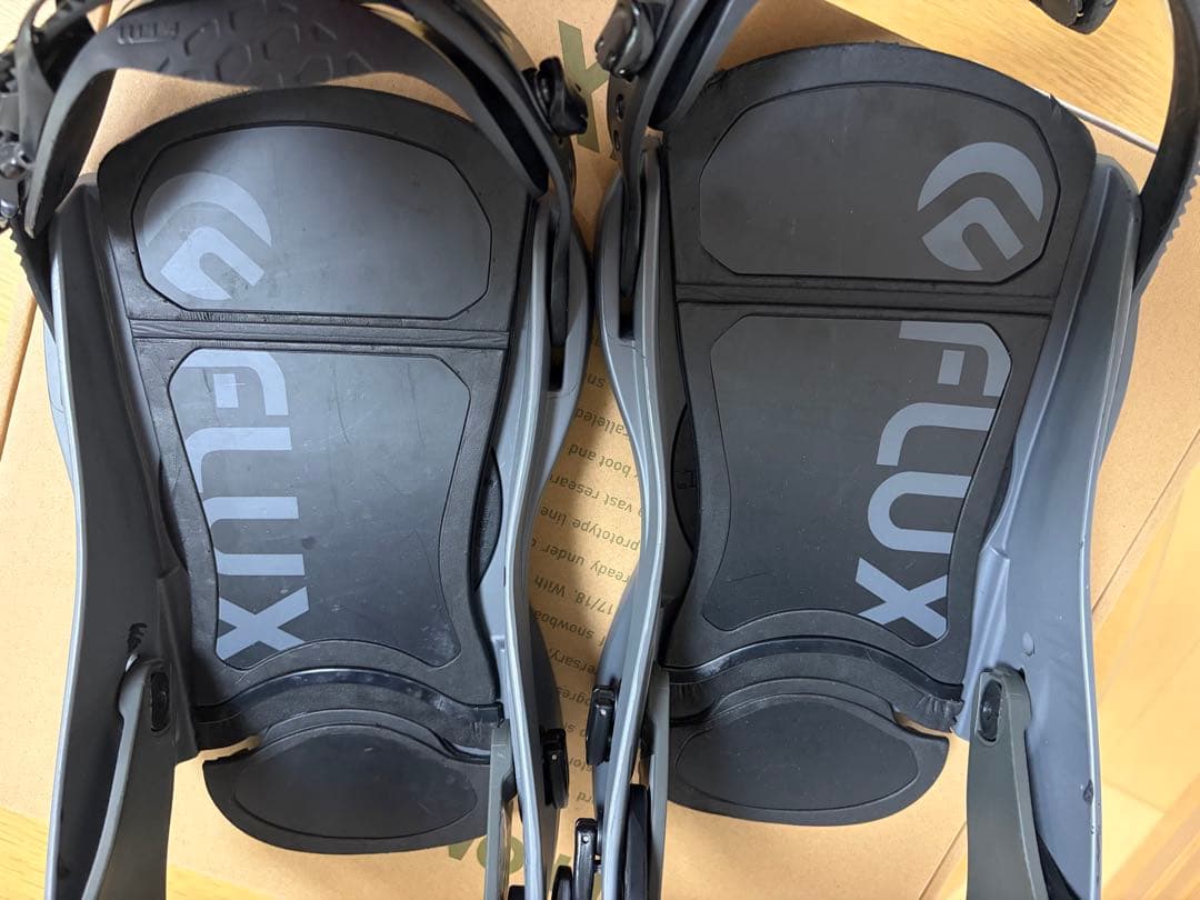 FLUX XF JOHN JACKSONグレー　サイズM【20-21モデル】