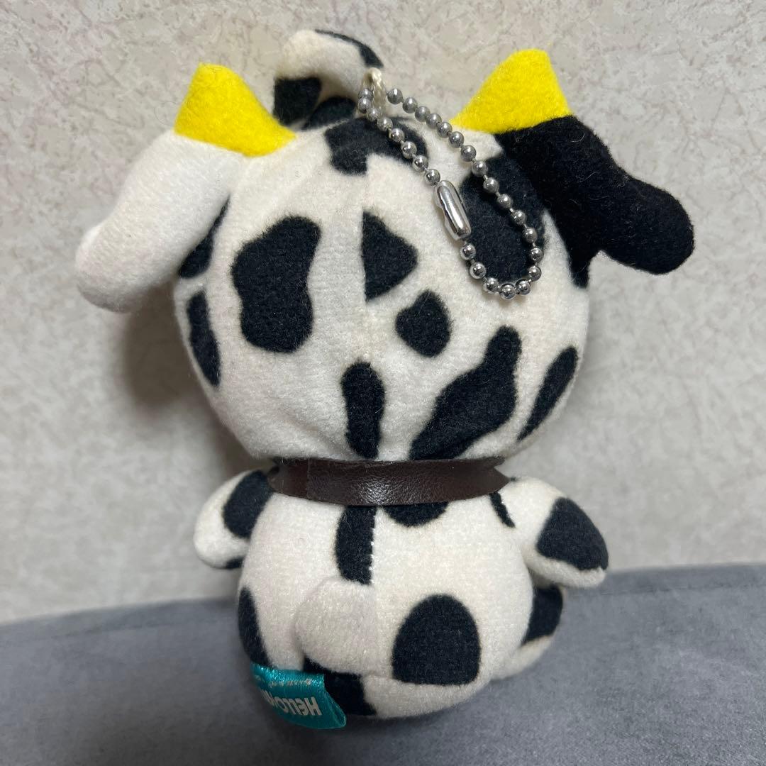 激レア　ハローキティ×牛　マスコット　ハローキティぬいぐるみ