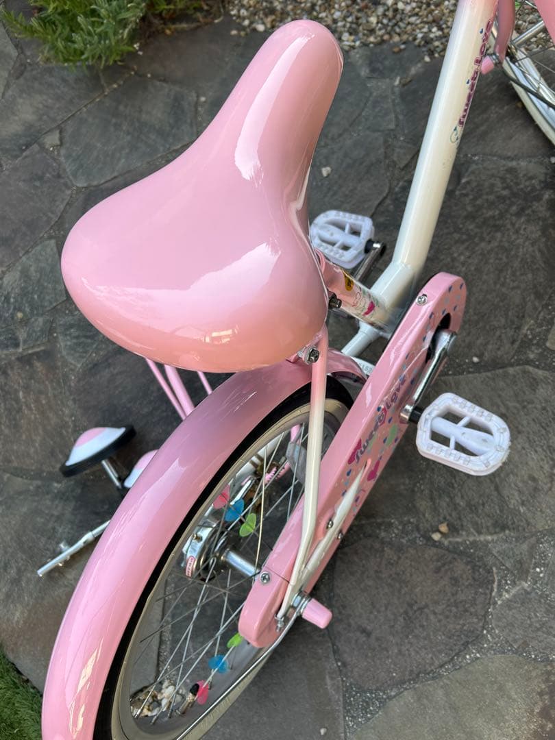 自転車　子供　18インチ　補助輪あり　ヘルメット付き