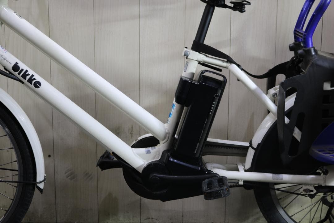 ブリヂストンbikkeGRI dd BG0B48 24-20型6AH WHITE