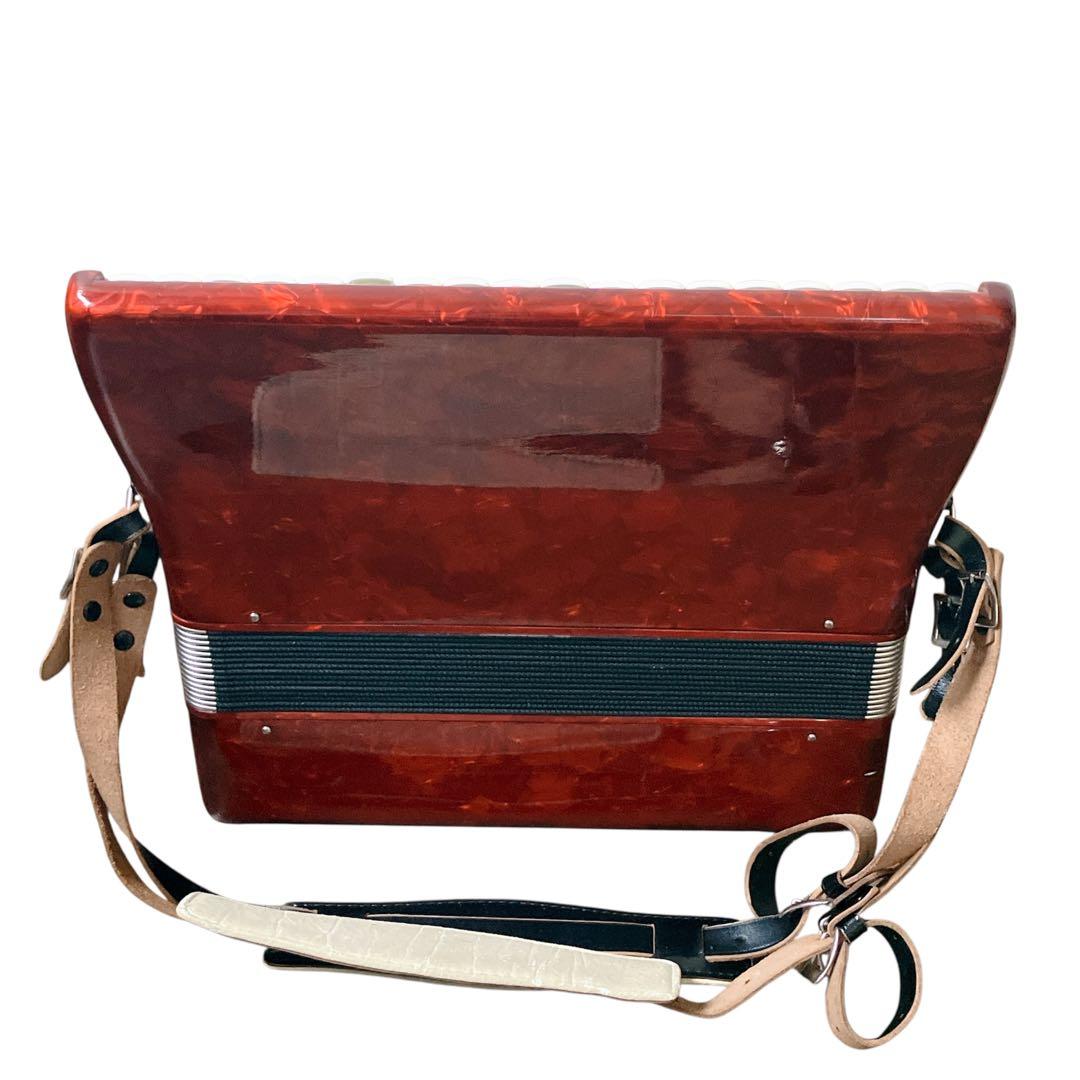 YAMAHA 赤 アコーディオン 30鍵盤　8905