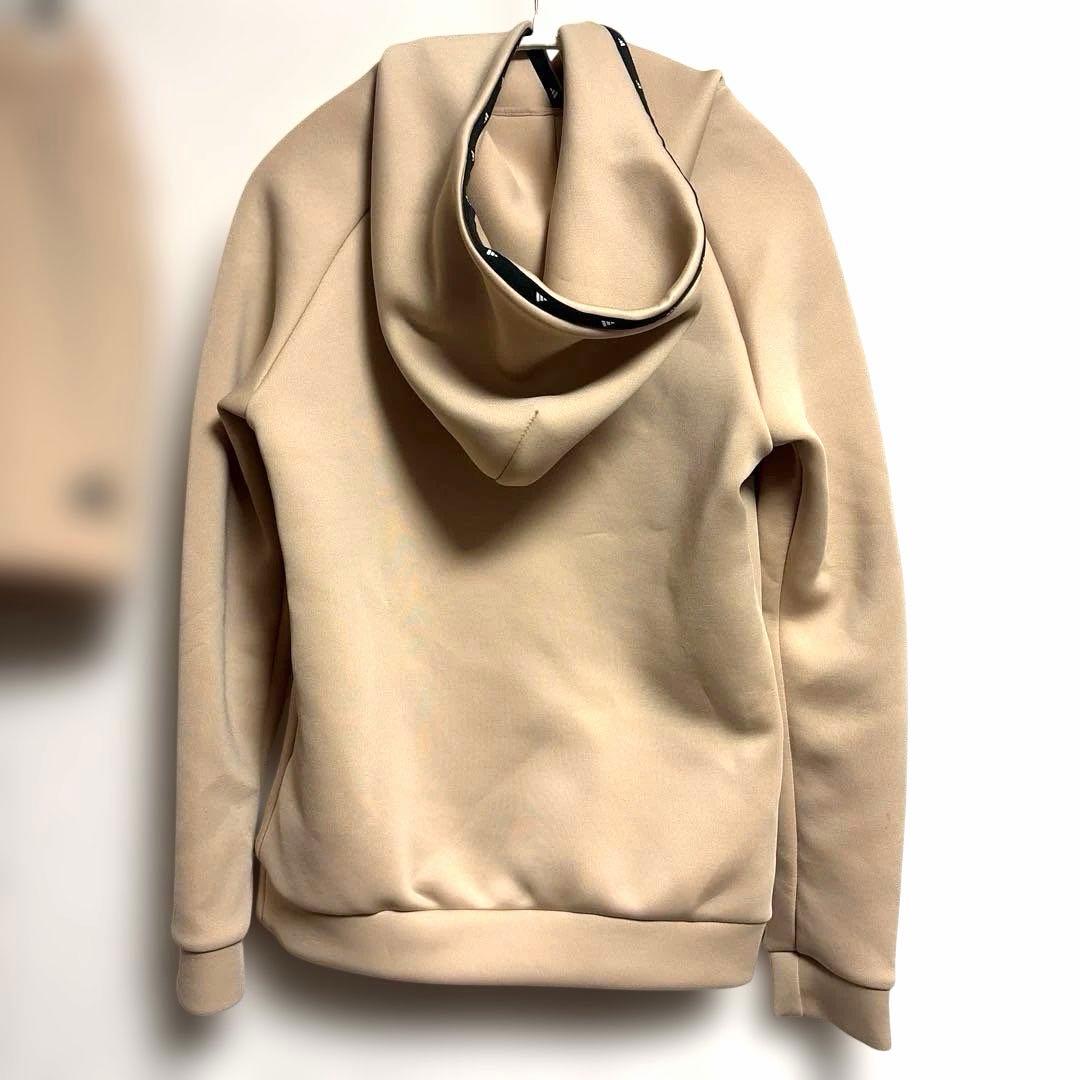 アディダス　レディースM サイズ　ダンボールニット　スウェットセットアップ　秋冬