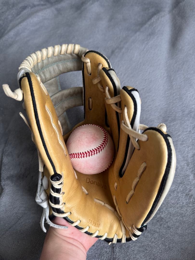 ドナイヤ 硬式野球グローブ 内野手 山田哲人モデル