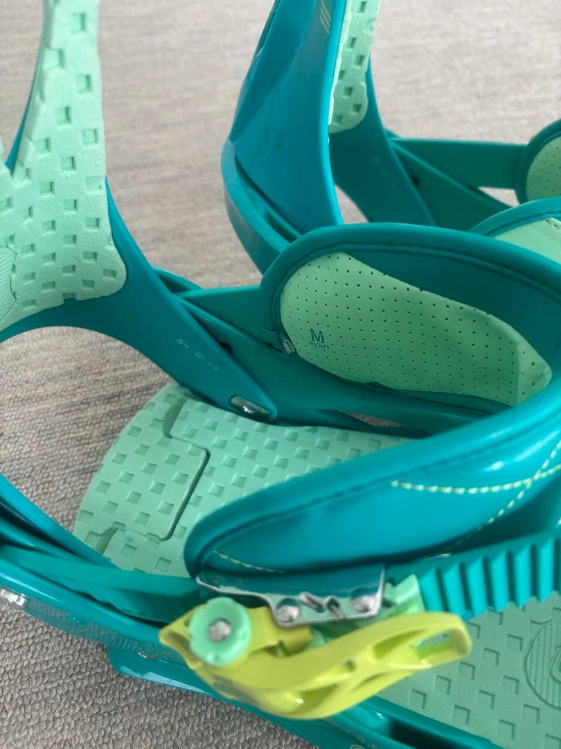 Burton スノーボードビンディング レディースMサイズ