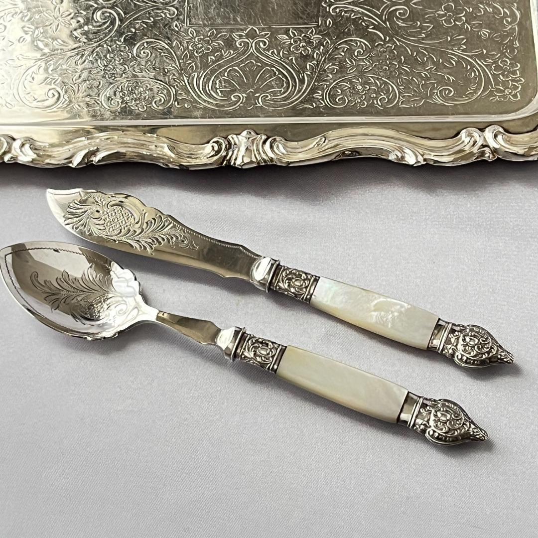 【英国】【白蝶貝】サーバーセット プレザーブスプーン/バタースプレッダー セット