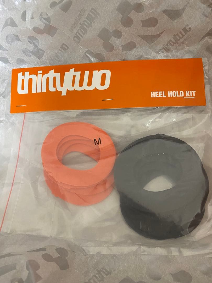 thirtytwo スノーボードブーツ グレー/オレンジ