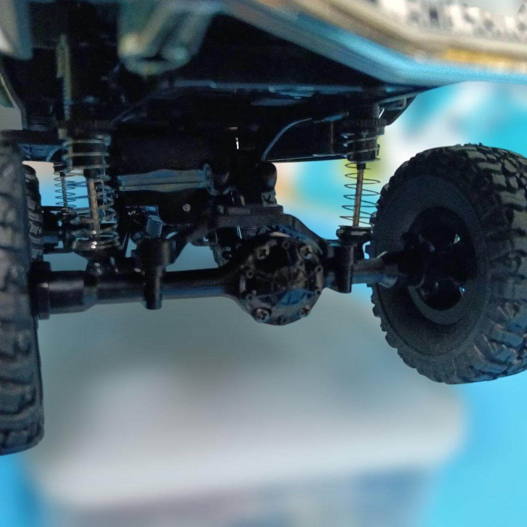 ハイラックスサーフ　R／Cカー1:16 塗装済完成品