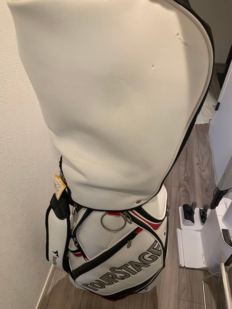 ビックバス　TOURSTAGE キャディバッグ ホワイト/ブラック