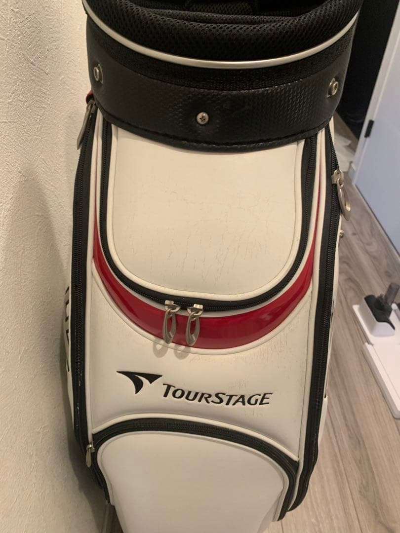 ビックバス　TOURSTAGE キャディバッグ ホワイト/ブラック