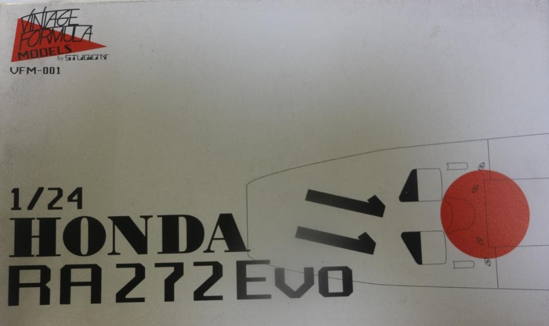 超希少スタジオーＭ製ホンダＦ１（RA２７２改）レジン・メタル組立キット　１／２４