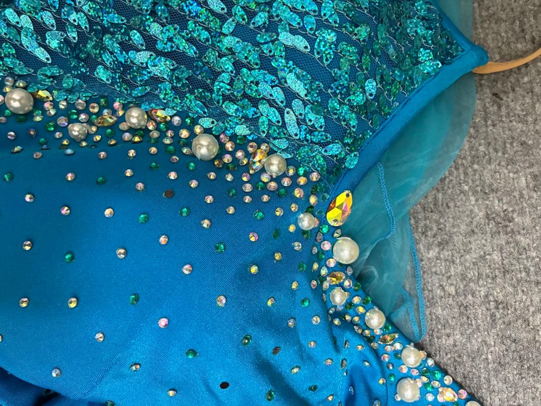 青い社交ダンスドレス スパンコール装飾