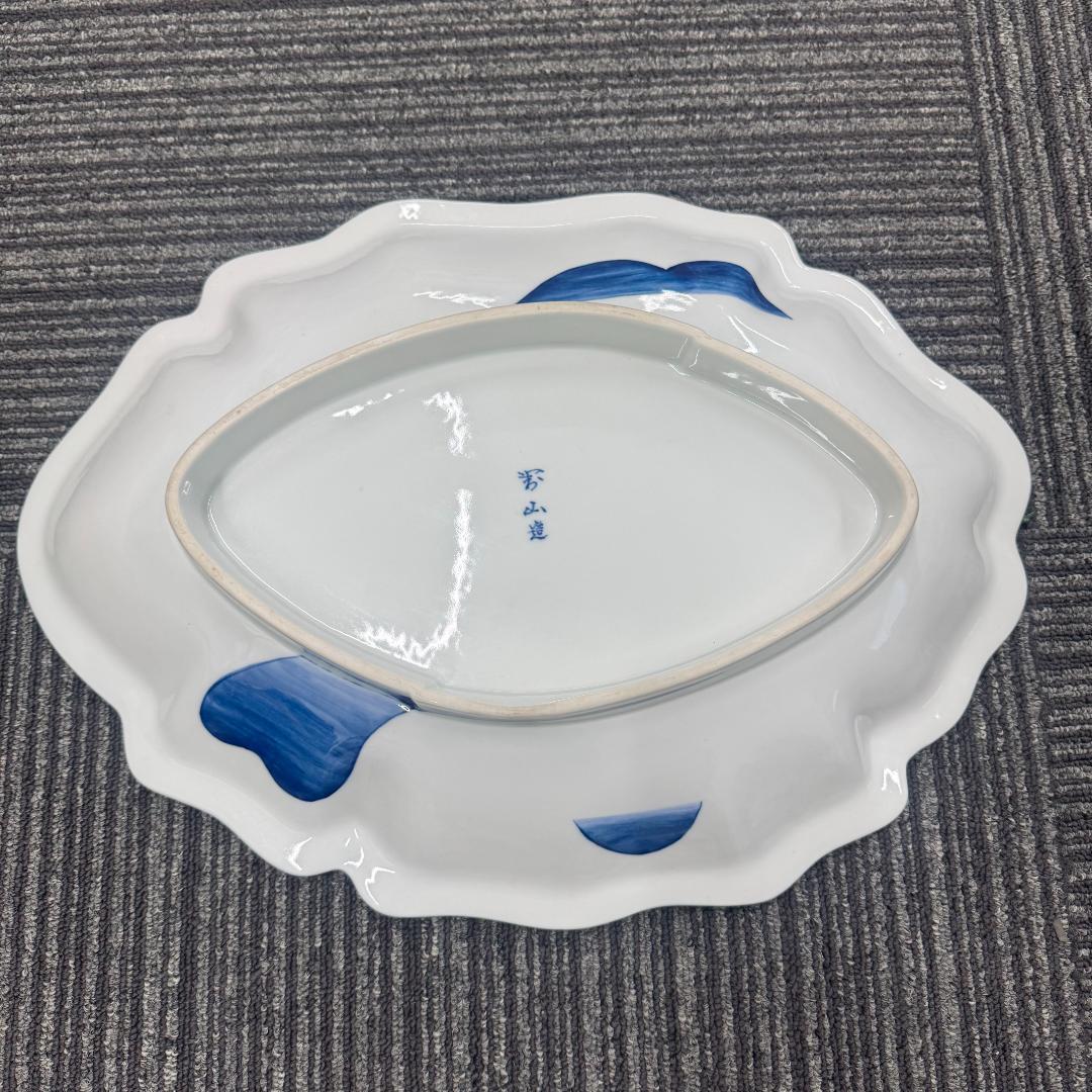 年末値下げ！藍鍋島流水鷺図 大皿 飾り皿 浮彫 浪形皿 共箱 45ｃm