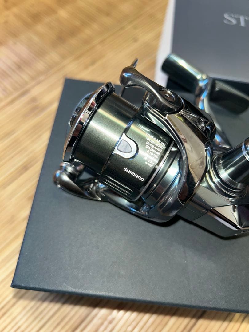 STELLA C2000SHG スピニングリール 22 ステラ　トラウト　シマノ