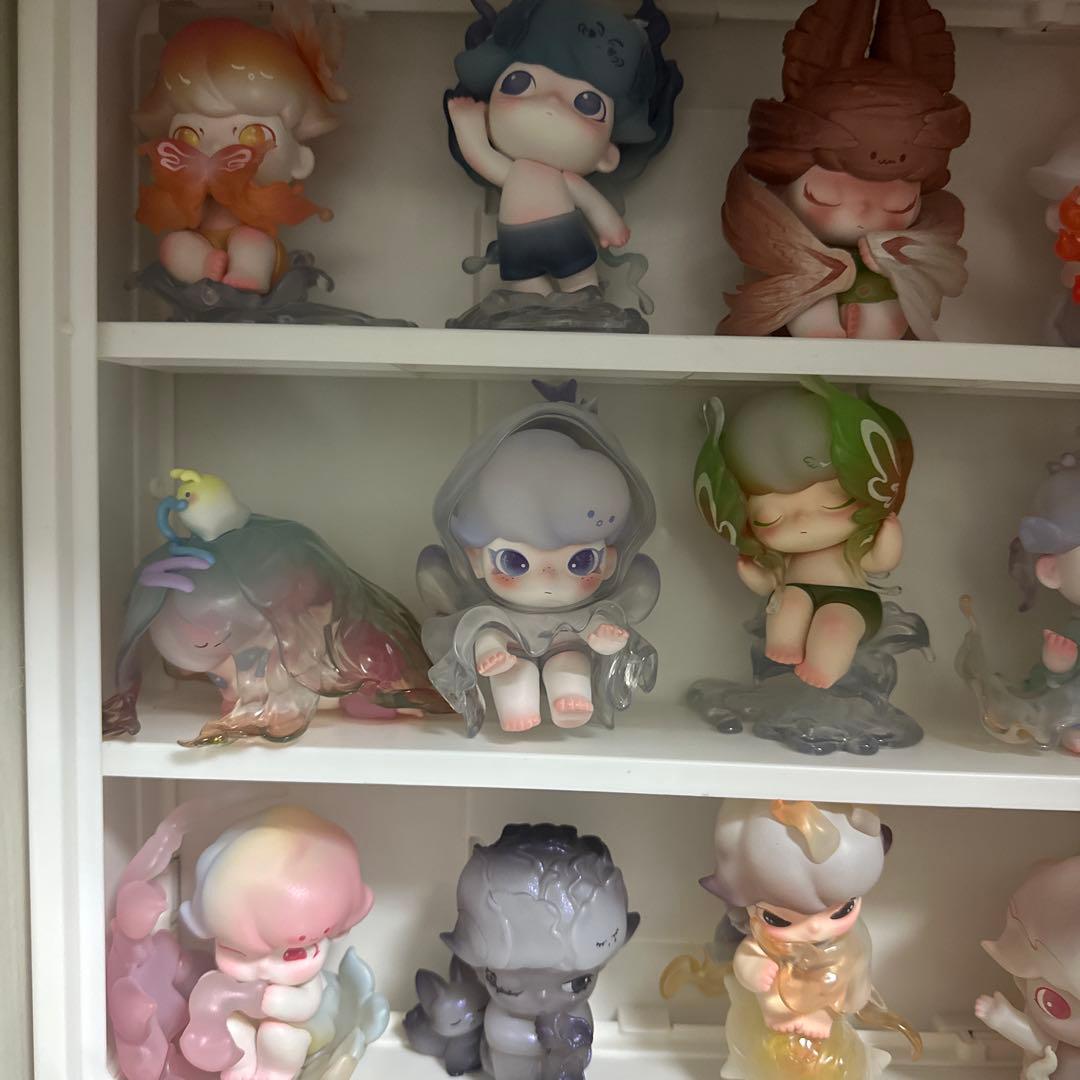 本日限定価格　ポップマートDIMOO フィギュアまとめ売り　カードあり