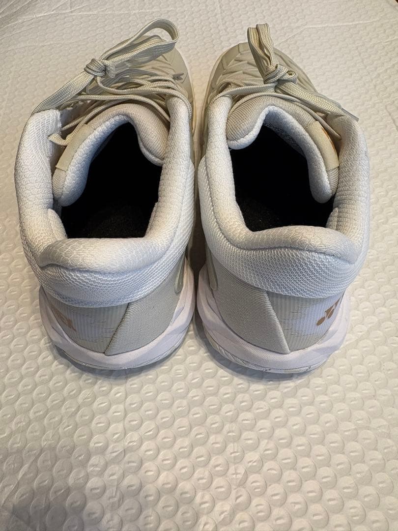 ヨネックス　カスケードドライブ　24センチ　新作