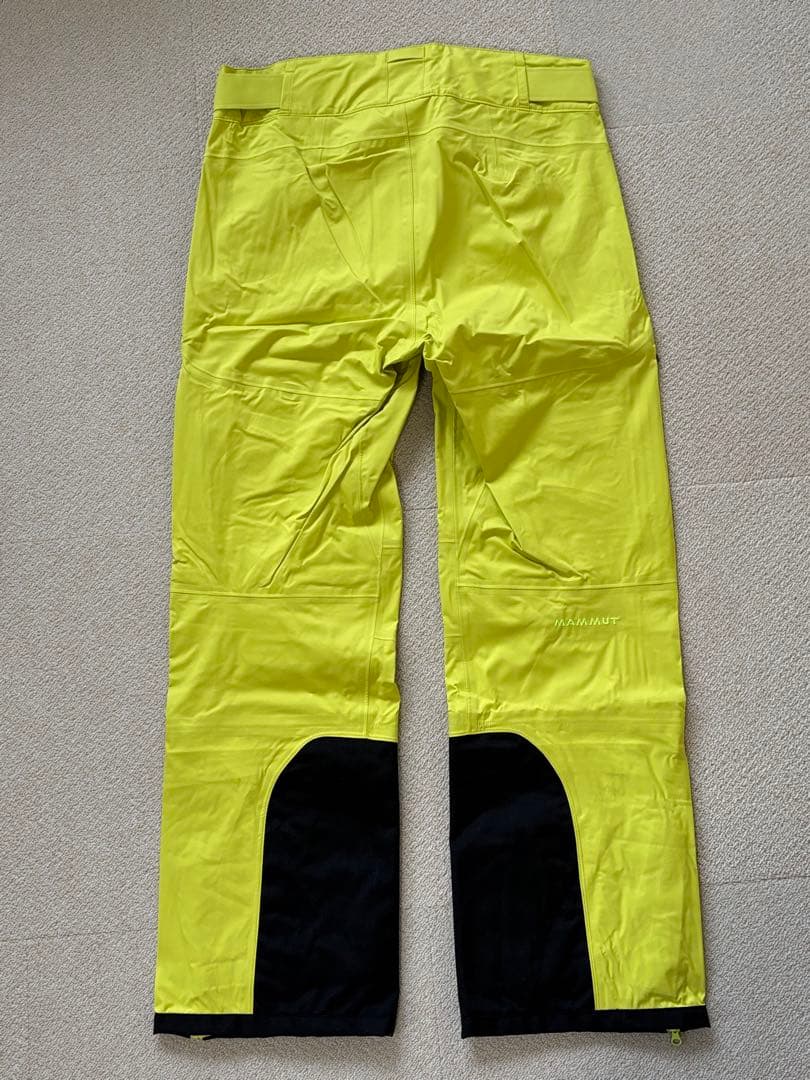MAMMUTマムート　スノーシャワーパンツ　メンズ　Mサイズ 新品！